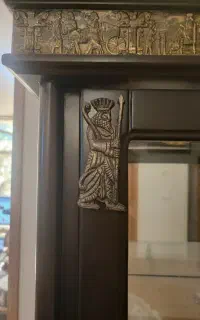 ویترین چوب و آینه