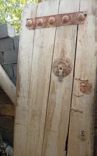 درب چوبی قدیمی