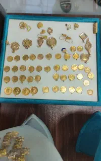مقداری طلای دست دوم کم کار و صفر