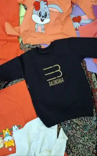 تعدادی بلوز و ست و تیشرت