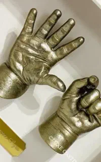 تندیس دست و پا کیان