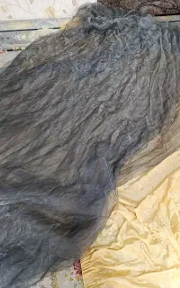 تعدادی پرده و شال پرده