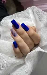 کاشت و خدمات ناخن