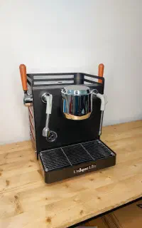 دستگاه قهوه اسپرسو یونیک لایف 7110