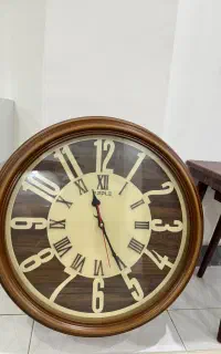 ساعت دیواری