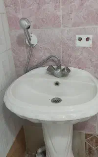 روشویی سالم بدون شکستگی