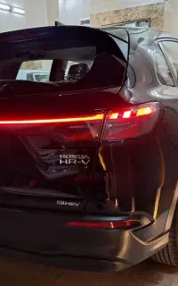 هوندا hrv در دورنگ سفید ومشکی