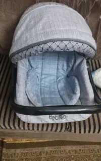 کالسکه و وسایل نوزاد