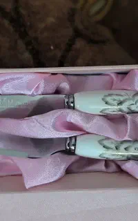 چاقو و چنگال نو