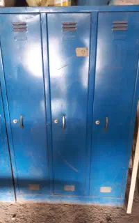 کمدفلزی