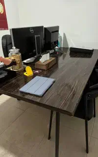 میز بسیار محکم و مقاوم