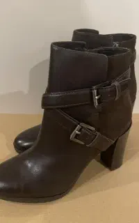 ۲ عدد بوت چرم جی اوکس