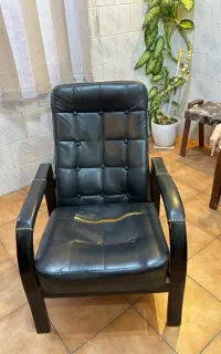 کانتر و صندلی انتظار