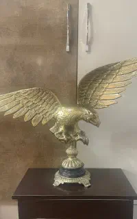 مجسمه برنجی تزیینی