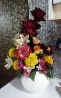 گل مصنوعی با گلدان سرامیکی