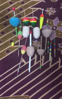 تعدادی لوازم ماهیگیری