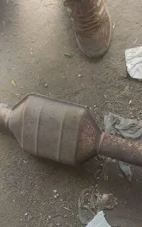 فروش دو عدد کاتالیزور سمند