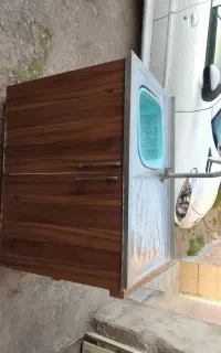 میز وصندلی.کباب پز.توستر.سینک آب و کابینت