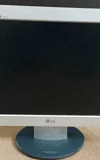 مانیتور LG و کابل HDMI