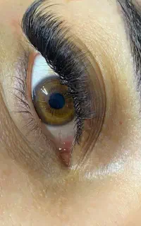 آموزش دو تومنی مژه و لیفت با پشتیبانی دائمی