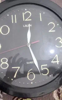 ساعت دیواری