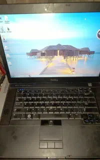 لبتاب دل M4400 بسیار تمیز و سالم