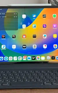 ایپد پرو ۲۰۲۰ ipad pro 2020 با مجیک اسمارت کیبورد