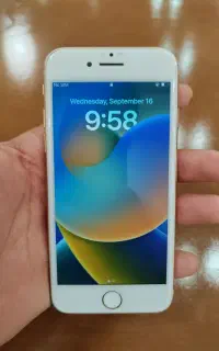 آیفون 8 64g تمیز