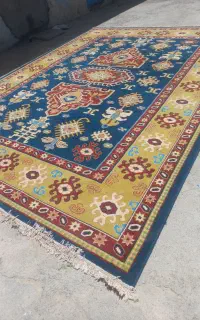 فرش ها ب فروش میرسد