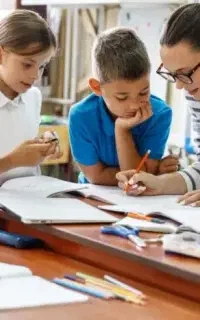 نگهداری کودک تدریس زبان ریاضی در منزل
