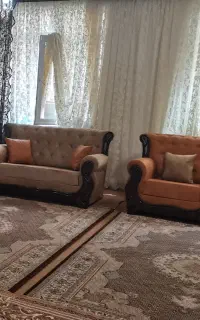 کتیبه و پرده به همراه والان
