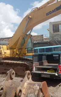 بیل مکانیکی کوماتسو