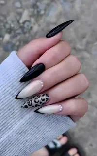 کاشت ناخن گل یاس