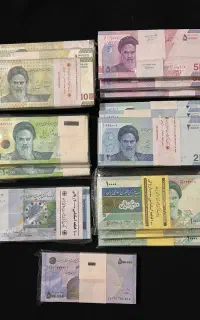 فروش بسته اسکناس های جمهوری