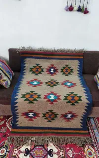 گلیم های ۱۰۰در۱۵۰