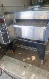 فر پیتزا دهنه ۷۰