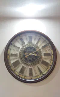ساعت دیواری