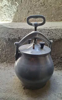 دو عدد زود پز هادی