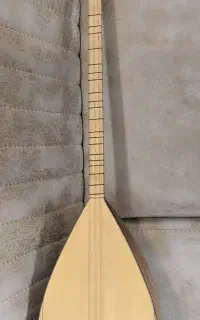 ساز دیوان  (باغلاما) ، بسیار خوش صدا و دلنشین