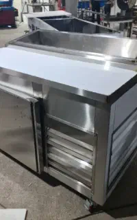 میز کار سینگ کانتر گرم بخار پز تاپینگ سرد چرخ گوش