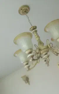 لوستر و یه جفت دیوارکوب