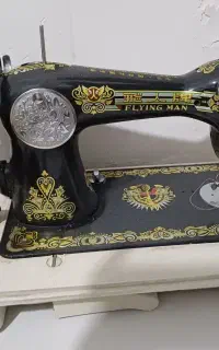 چرخ خیاطی قدیم