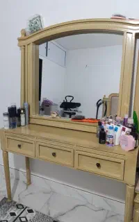 تخت در حد نو
