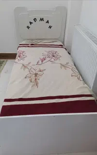 تخت یک نفره