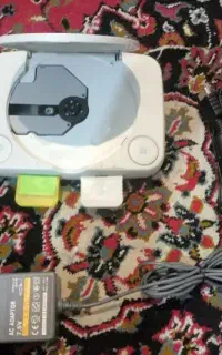 یک دستگاه PS1.یا پلی وان