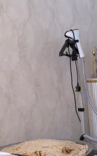 یک کارگر خانم جهت تمیز کردن خانه