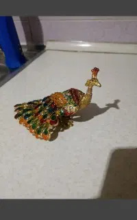 مجسمه طاووس برنجی