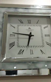 ساعت دیواری