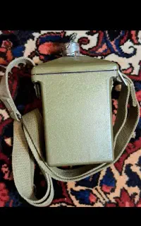 کاور باتری قدیمی دوربین نقشه برداری