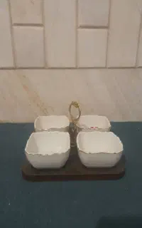تعدادی وسایل تزئینی نو